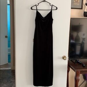 And Taylor black dress